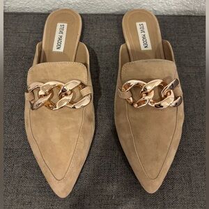 GUC Steve Madden Beige/Tan Finn Chain Pointed Toe Mule SZ 8.5